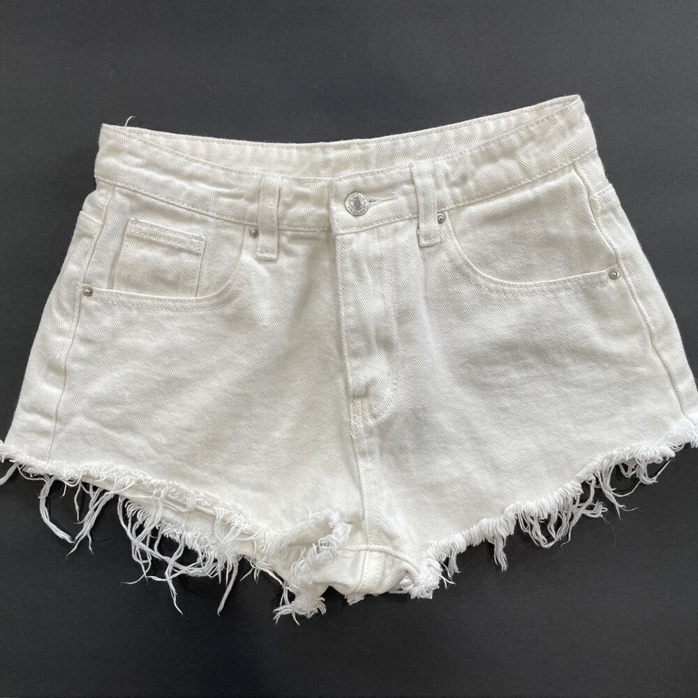 SHEIN White Distressed Mid-Rise Cut-Off Denim Jean Shorts; Size 4